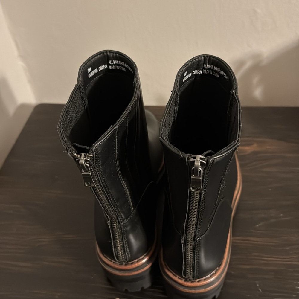 ✨ NWOB Korks Vivi Lug Sole Boots Sz 9 - Picture 7 of 10